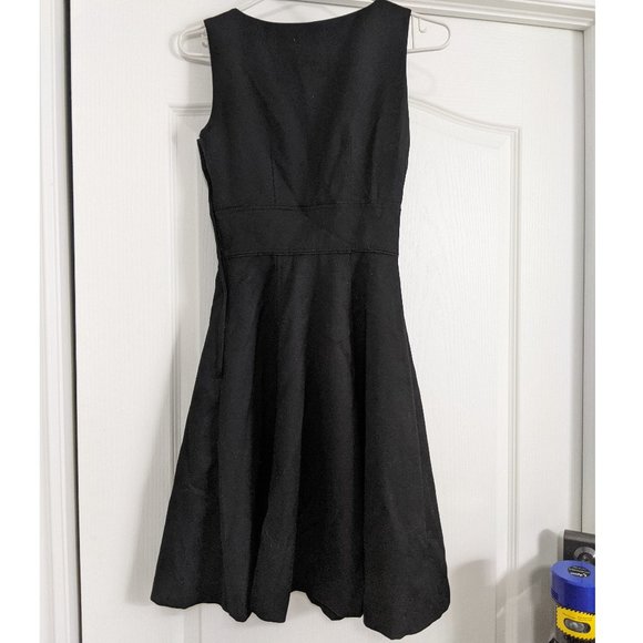 Size 2 Audrey Hepburn Style Black A-Line Dress - Picture 1 of 2
